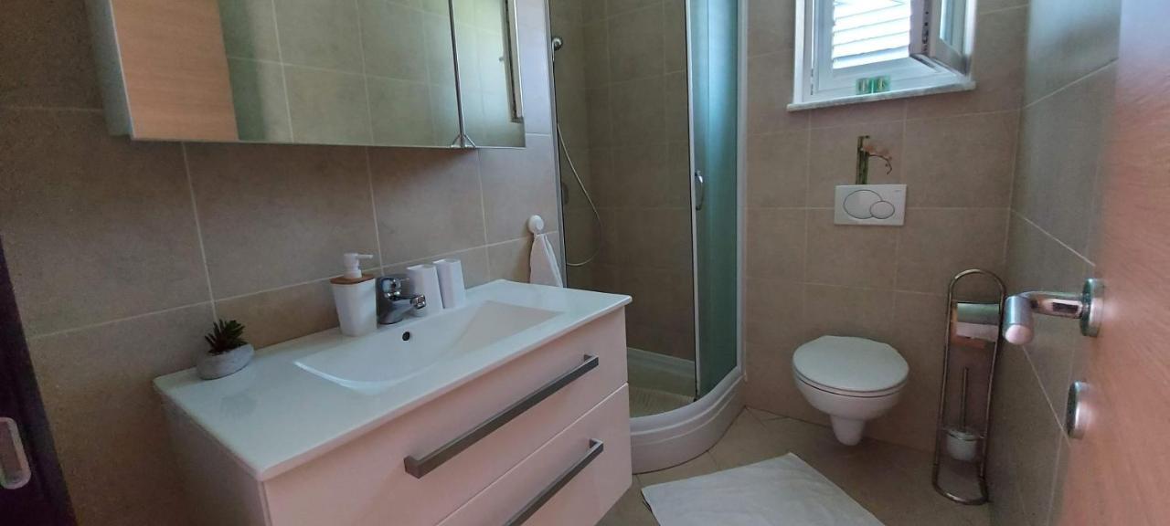 Apartmani Tomislav Крк Экстерьер фото