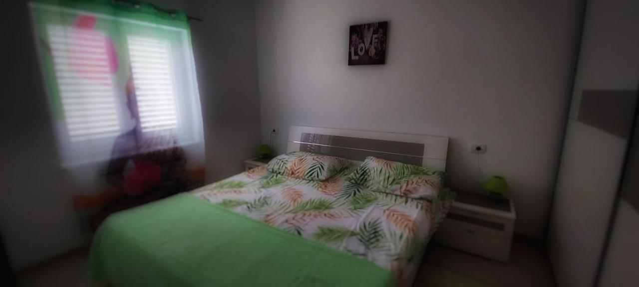 Apartmani Tomislav Крк Экстерьер фото